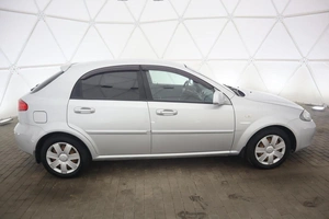 Хэтчбек 4 дв. Chevrolet Lacetti 2011 года, 640000 рублей, Орёл
