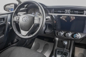 Седан Toyota Corolla 2013 года, 1349000 рублей, Барнаул