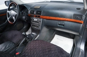 Седан Toyota Avensis 2008 года, 789000 рублей, Челябинск