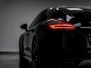 Лифтбек Porsche Panamera 4 2013 года, 2889000 рублей, Тюмень