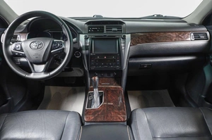 Седан Toyota Camry 2016 года, 2049000 рублей, Новосибирск