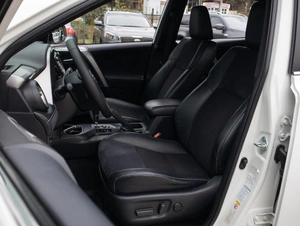 Внедорожник Toyota RAV4 2016 года, 2330000 рублей, Большой Сочи