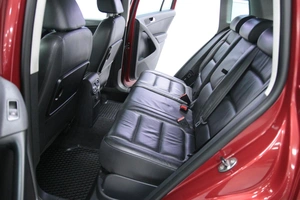 Внедорожник Volkswagen Tiguan 2010 года, 1248000 рублей, Солонцы