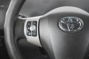 Хетчбэк Toyota Yaris 2007 года, 669000 рублей, Кемерово