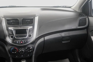 Седан Hyundai Solaris 2016 года, 899000 рублей, Кемерово