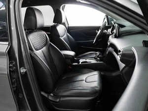 Внедорожник Hyundai Santa Fe 2018 года, 2698000 рублей, Тюмень