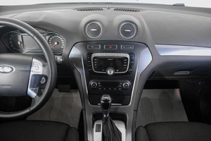 Седан Ford Mondeo 2013 года, 949000 рублей, Кемерово