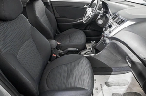 Седан Hyundai Solaris 2015 года, 899000 рублей, Барнаул