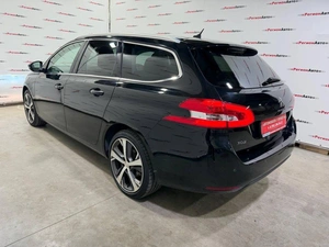 Универсал Peugeot 308 2015 года, 995000 рублей, Красноярск