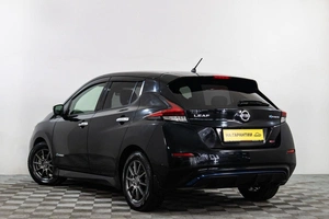 Хетчбэк Nissan Leaf 2017 года, 1459000 рублей, Сургут