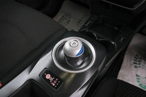 Хетчбэк Nissan Leaf 2013 года, 549000 рублей, Красноярск