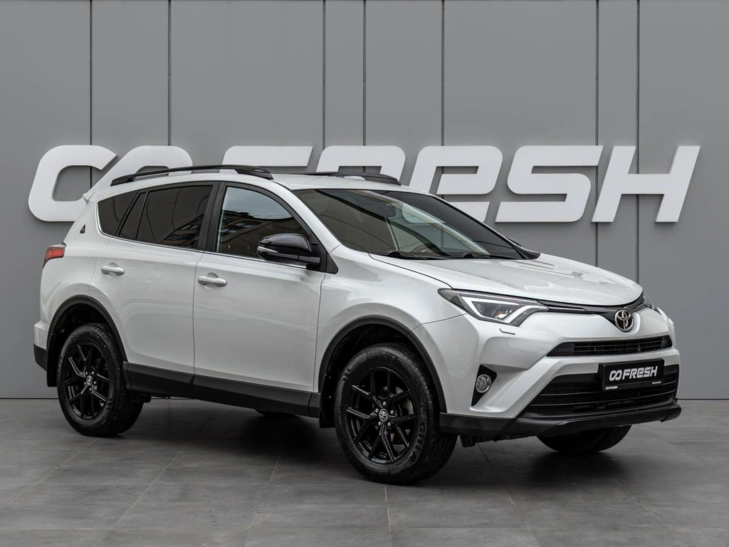 Внедорожник Toyota RAV4 2019 года, 3280000 рублей, Краснодар