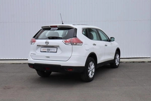 Внедорожник Nissan X-Trail 2016 года, 1850000 рублей, Брянск