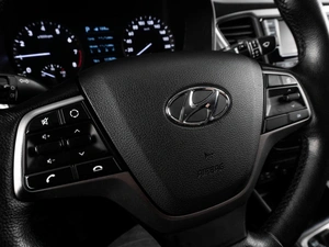 Седан Hyundai Solaris 2017 года, 1269000 рублей, Тюмень