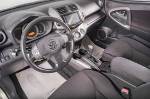 Внедорожник Toyota RAV4 2006 года, 1069000 рублей, Томск