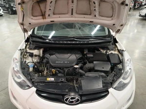 Седан Hyundai Elantra 2013 года, 1200000 рублей, Курск