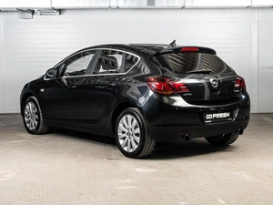 Хетчбэк Opel Astra 2012 года, 845000 рублей, Ставрополь