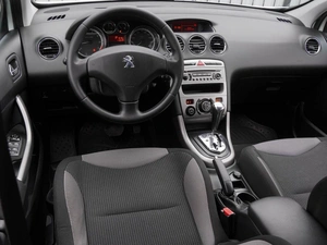 Хетчбэк Peugeot 308 2012 года, 699000 рублей, Волгоград