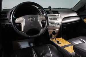 Седан Toyota Camry 2006 года, 929000 рублей, Сургут