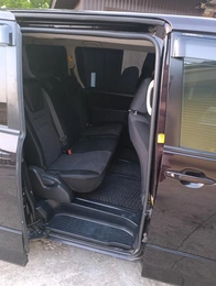 Минивэн Toyota Voxy 2010 года, 1500000 рублей, Железногорск
