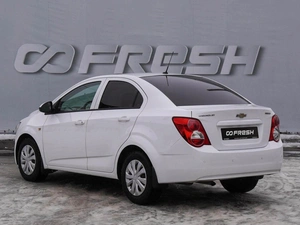 Седан Chevrolet Aveo 2012 года, 659000 рублей, Волгоград