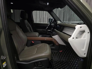 Внедорожник Land Rover Defender 2021 года, 5100000 рублей, Красноярск