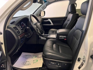 Внедорожник Toyota Land Cruiser 2016 года, 6899000 рублей, Красноярск