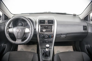Седан Toyota Corolla 2012 года, 1199000 рублей, Пермь