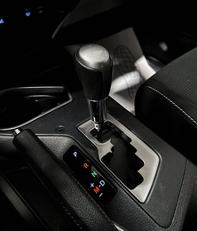 Внедорожник Toyota RAV4 2015 года, 2477000 рублей, Красноярск