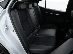 Седан Toyota Camry 2024 года, 4249999 рублей, Москва