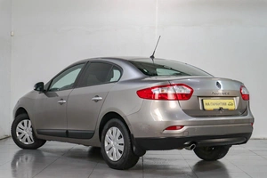 Седан Renault Fluence 2010 года, 649000 рублей, Челябинск