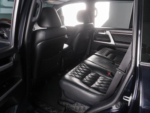 Внедорожник Toyota Land Cruiser 2016 года, 6649000 рублей, Красный Пахарь