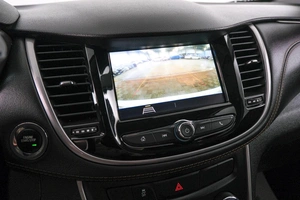 Внедорожник Chevrolet Trax 2020 года, 1599000 рублей, Красноярск