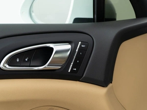 Внедорожник Porsche Cayenne 2015 года, 3698999 рублей, Москва