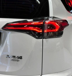 Внедорожник Toyota RAV4 2017 года, 2597000 рублей, Красноярск