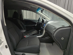 Седан Toyota Corolla 2012 года, 1049000 рублей, Красноярск