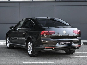 Седан Volkswagen Passat 2020 года, 2449000 рублей, Кирилловка