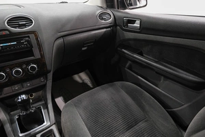 Седан Ford Focus 2006 года, 379000 рублей, Новокузнецк