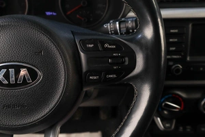 Хетчбэк Kia Rio X-Line 2018 года, 1539000 рублей, Челябинск