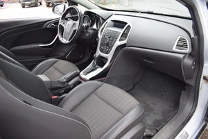 Хетчбэк Opel Astra 2012 года, 1010000 рублей, Ярославль