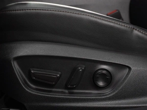 Седан Toyota Camry 2019 года, 3090000 рублей, Тюмень