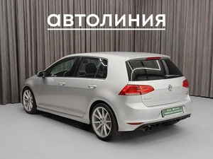 Хетчбэк Volkswagen Golf 2013 года, 1185000 рублей, Красноярск