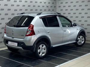 Хетчбэк Renault Sandero Stepway 2014 года, 745000 рублей, Красноярск