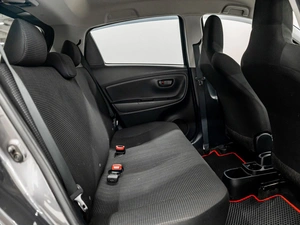 Хетчбэк Toyota Vitz 2019 года, 1000000 рублей, Красноярск