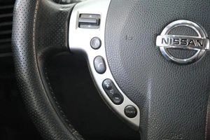 Внедорожник Nissan X-Trail 2013 года, 1319000 рублей, Омск