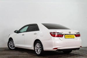 Седан Toyota Camry 2015 года, 2099000 рублей, Сургут