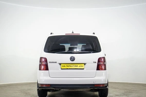 Минивэн Volkswagen Touran 2010 года, 819000 рублей, Оренбург
