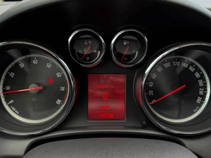 Хетчбэк Opel Astra 2011 года, 819000 рублей, Кропоткин