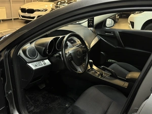 Седан Mazda 3 2011 года, 997000 рублей, Красноярск