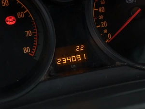 Минивэн Opel Zafira 2011 года, 679000 рублей, Сургут